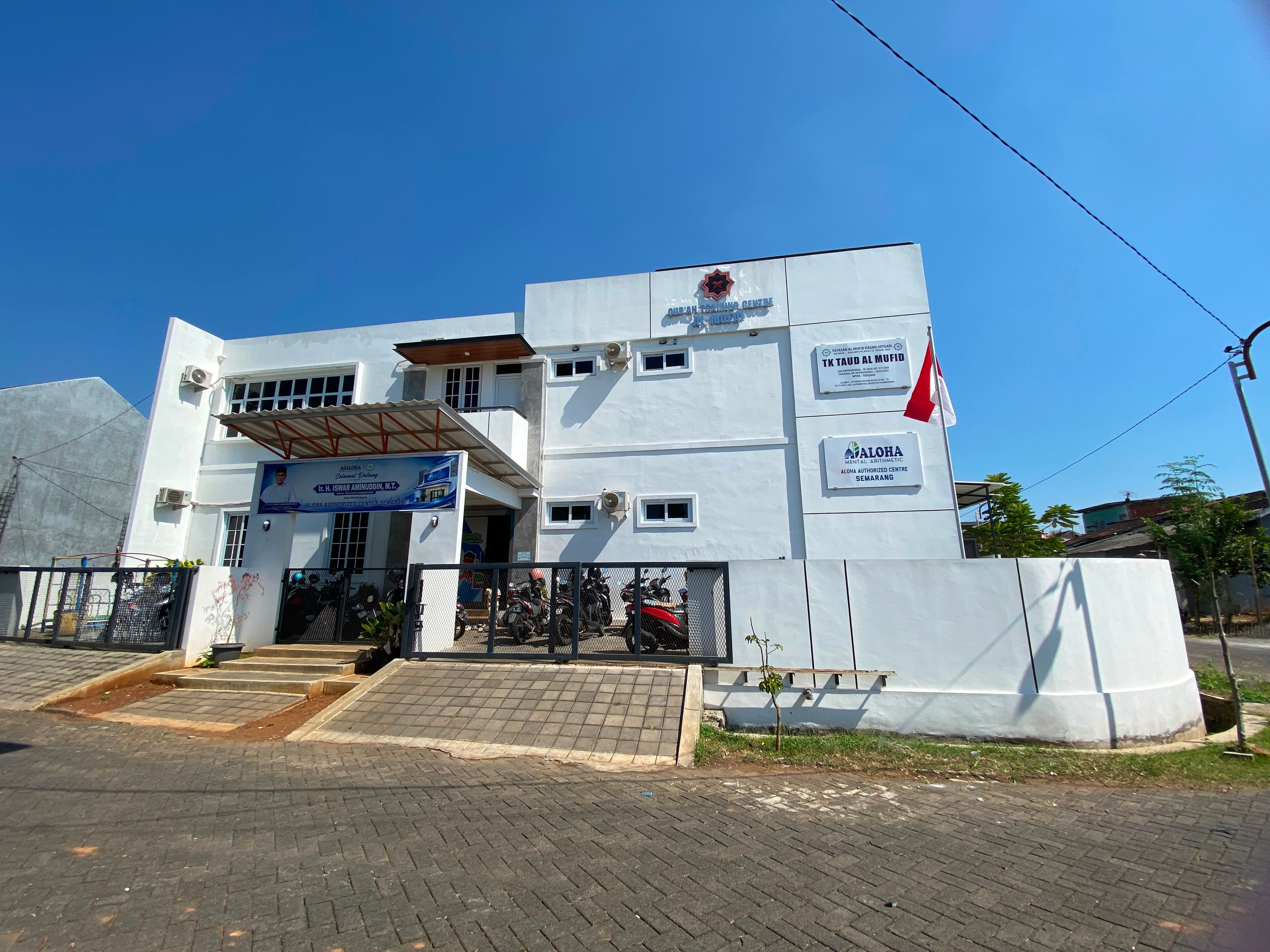 Gedung Yayasan Al-Mufid Hasan Jatisari — QTC, TK/TAUD & ALOHA Semarang